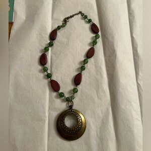 Vintage Avon SAQ Boho Green Bead & Bronze Pendant Necklace